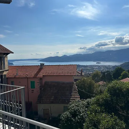 Lägenhet Simonetta Bee